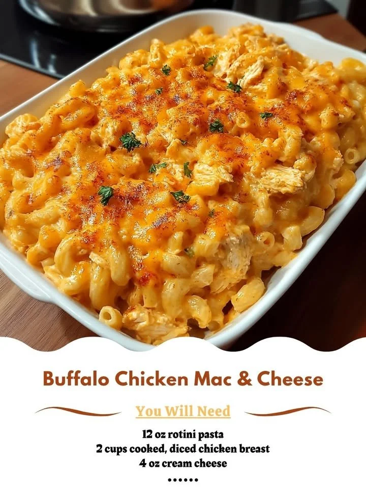 Delicious Buffalo Chicken Macaroni and Cheese served in a bowl