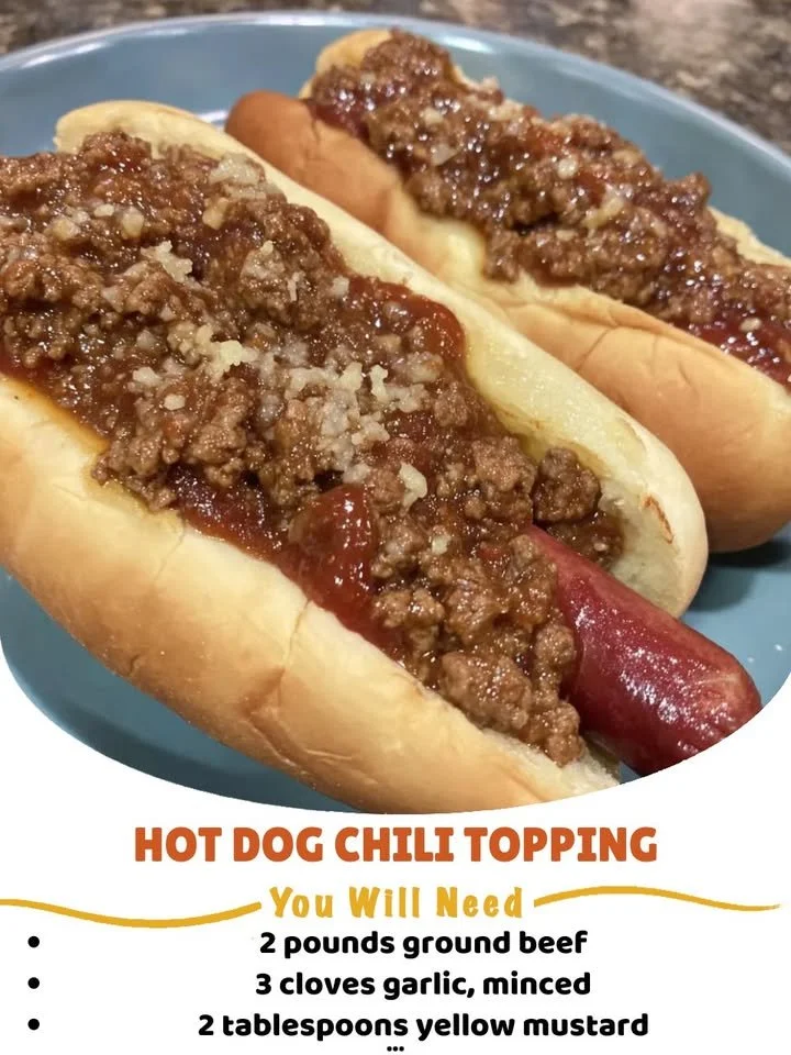 Delicious hot dog chili topping served on grilled hot dogs