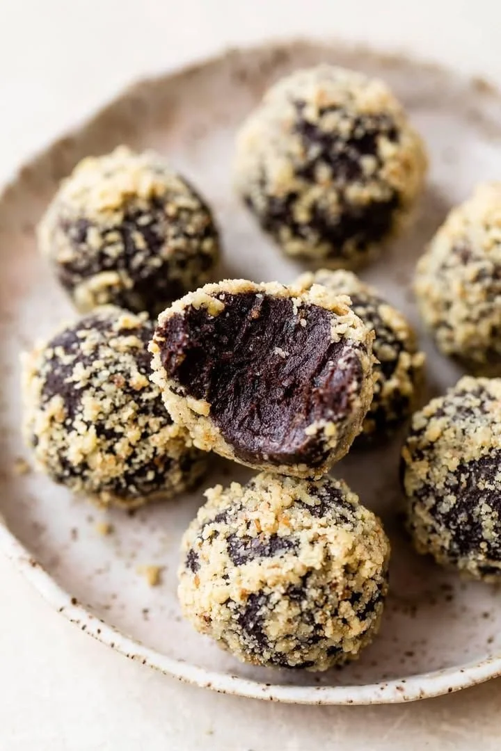 Chocolate brownie date balls made with natural ingredients, healthy dessert option